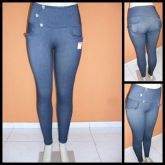 Calça de Cotton Jeans com Botão e Bolso